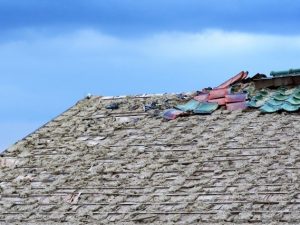「屋根・外壁専門業者がお伝えする　屋根・外壁専門知識」その18　台風や大雨など被災した時の屋根について