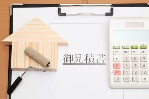 屋根塗装の費用相場はいくら？工事の手順と価格の内訳を徹底解説