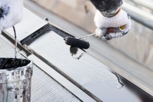 【状態別】屋根リフォームのタイミングと判断基準|塗装・カバー工法・葺き替えをわかりやすく解説