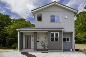 屋根と外壁をお得にリフォームするためのコツ |状態別に解説!